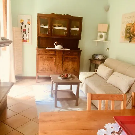 La Casa Nel Borgo Di Silvia Vakantiehuis Muslone