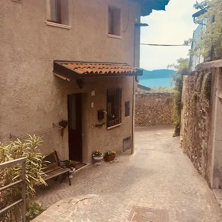 La Casa Nel Borgo Di Silvia Vakantiehuis Muslone